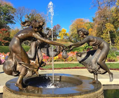 Rank good quality dancing art casting bronze naked women dancing figurines