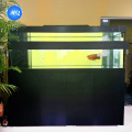 Tangki ikan besar modern dengan desain yang elegan