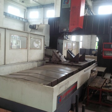 GANTRY TYPE Combinatie van verticale en horizontale bewerkingscentra,