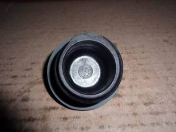 TAPPO DI RIEMPIMENTO CUMMINS 3902468