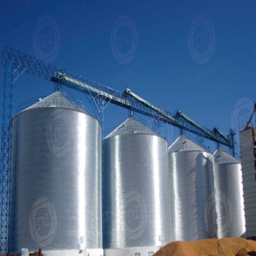 Агрегиран захранващ силоз за строителни материали