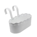 Pote de renda de metal oval com gancho