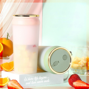High-Quality OEM Customizable 380ml 6-Blade Mini USB Rechargeable Travel Blender and Juicer