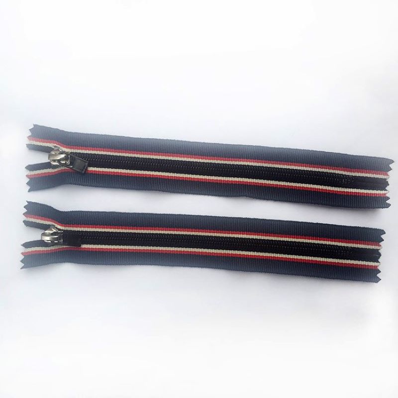  Stripe edge nylon zippers