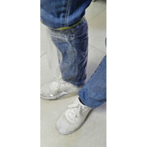 Copri scarpe monouso in plastica per adulti