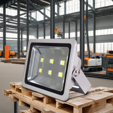 100000 Lumen IP67 Construction Site Flood Lighting for Gas Stations (100W/200W, 12V Aluminum Reflector)