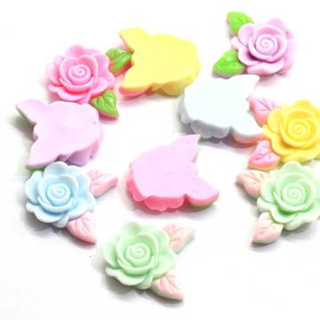 Cabujones surtidos de flores de rosa de resina de color pastel 20 * 22MM cuentas de flores de rosa con parte trasera plana de resina hermosa flor de rosa gruesa artesanal