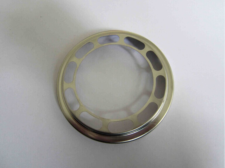 Metal stamping lamp cover stretching piece
