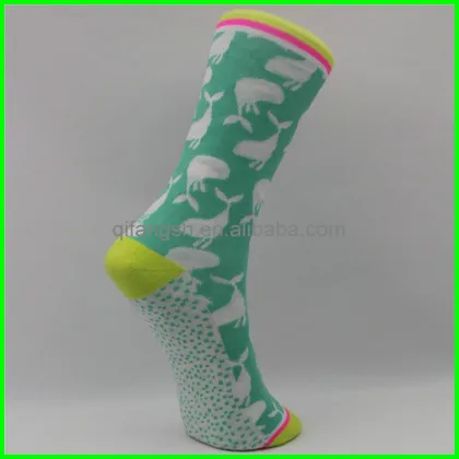 Custom pattern jacquard knitted oem women socks