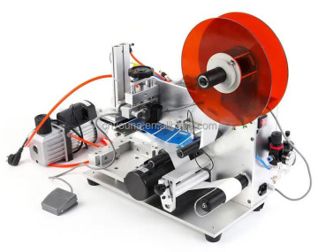 Single Side Flat Surface Bottle Labeling Machine for Small Production