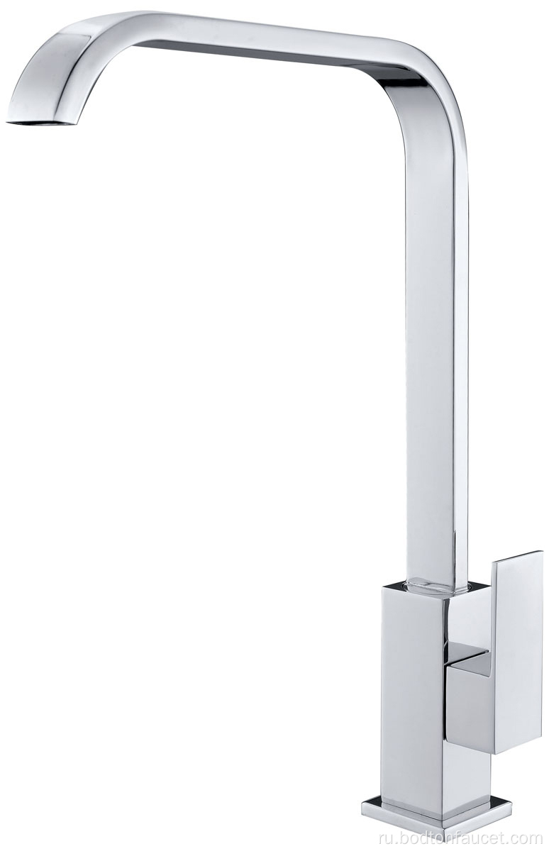 Хромированный вертикальный кухонный смеситель с одной ручкой
