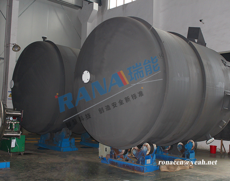 PTFE Lined Tanks and Vessels