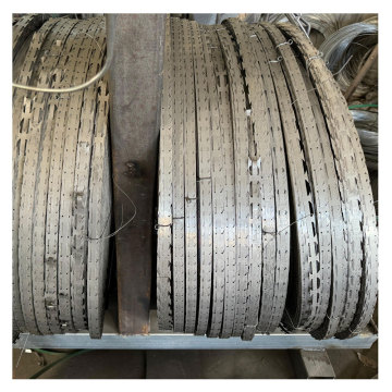 Hot Dipped Galvanized Concertina Razor Wire Fence Security Barriers Prices