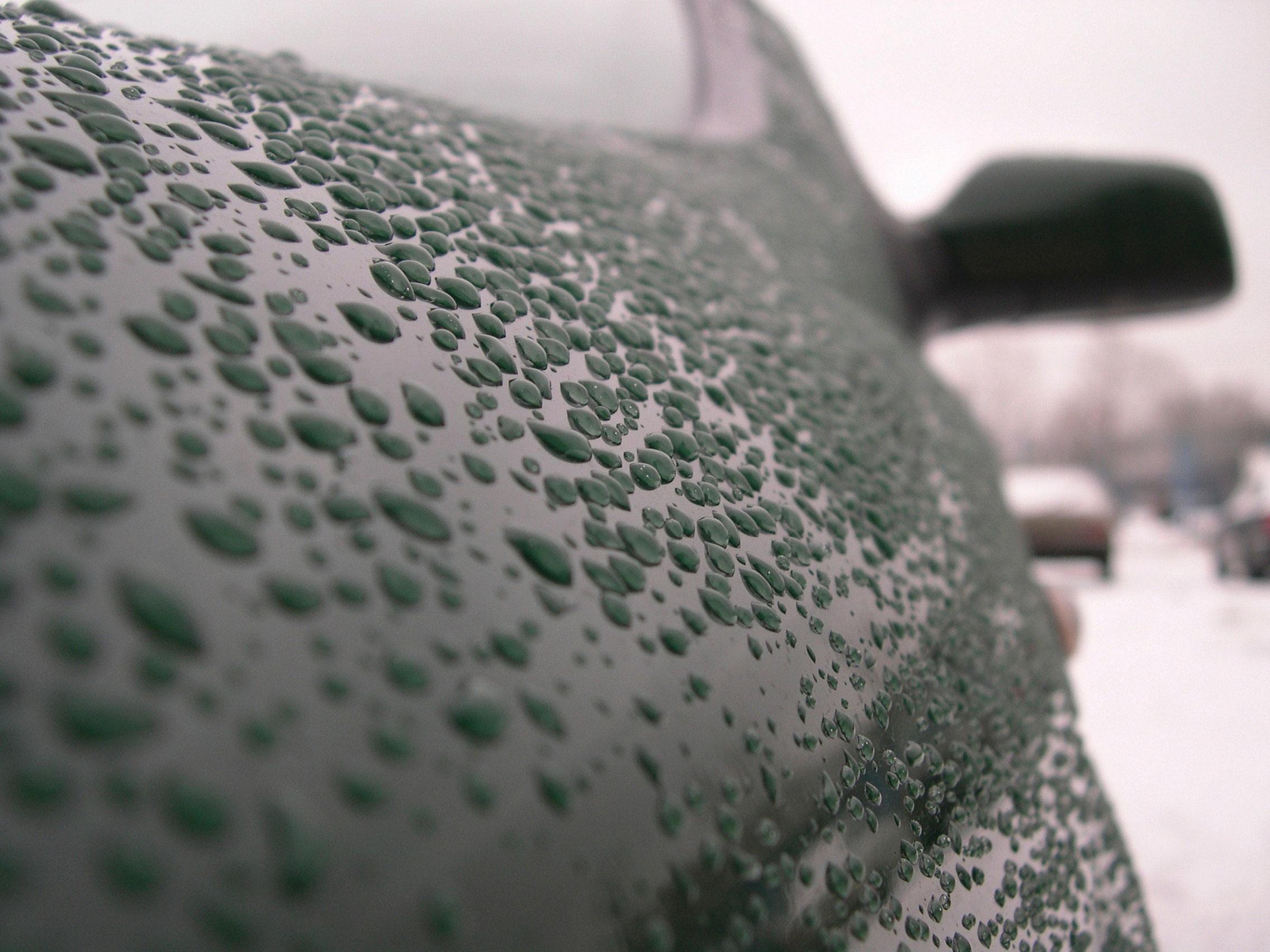 clean car with water wax