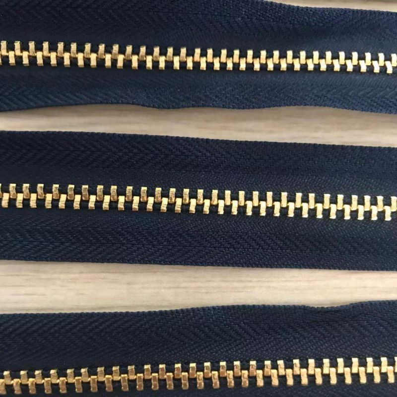  Golden metal zippers for coat