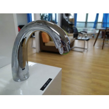 Fọọsi Wẹ Basin Conservative Chrome Faucets