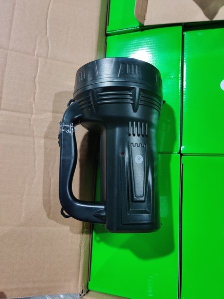 Handled Long range searchlight working emergency searchlight