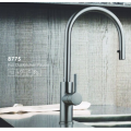 Pull out kitchen faucet 8775