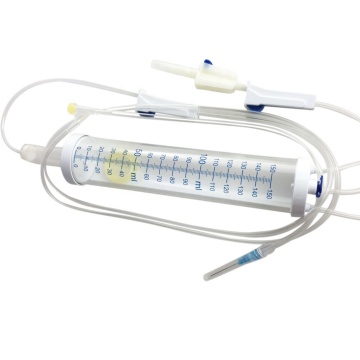 Set per infusione endovenosa di burette monouso mediche