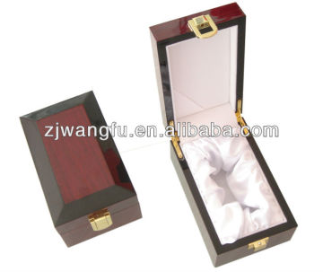 Empty luxury wooden perfume packing box