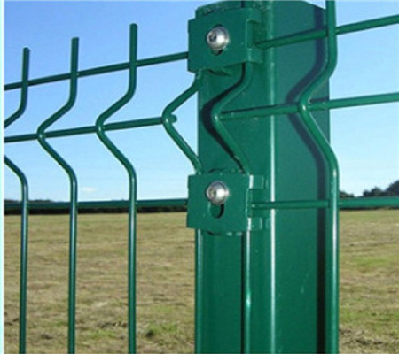 V-Mesh-Wire-Fence
