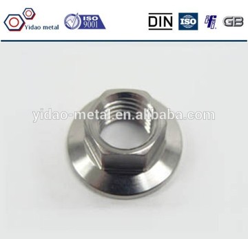 hex flange serrated knurled rivet nut DIN 6923