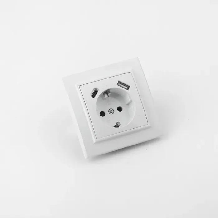 Antarmuka Soket Dinding Eropa USB Tipe C