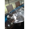 Moderna mesa de comedor circular "Elegancia en la ciudad"