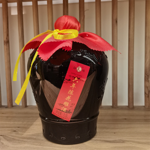 Bottiglia invecchiata a 3 anni Shaoxing Huadiao Wine 2.5L