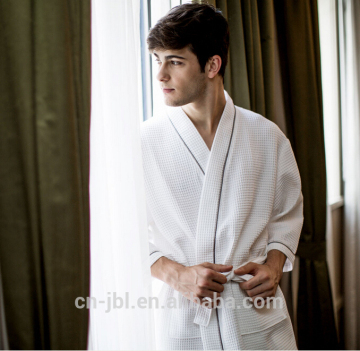 Best selling comfortable white hotel bathrobe for hotels