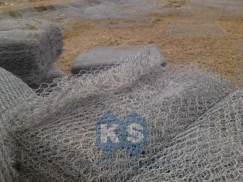 Free Sample Reverse Twist Galvanized, Galfan, Pvc, Pe Hexagonal Wire Mesh Netting