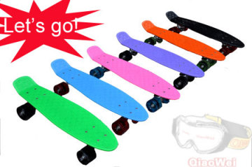 Colorful Penny Skateboard with Texture Wheels (QW-NS-001)