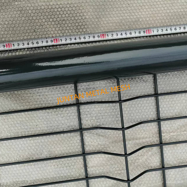 Ral6005 Green Wilded Wire Mesh Fence for Garden