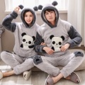 Grijze pyjama&#39;s met panda -prints