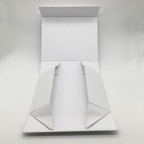 Luxury custom cardboard magnetic closure white gift box