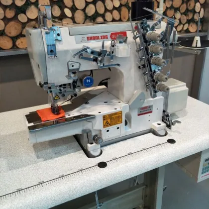 SHANLING W600 Flat Bed 3 Needle 5 Thread Knitted Underwear Hemming Sewing Machine