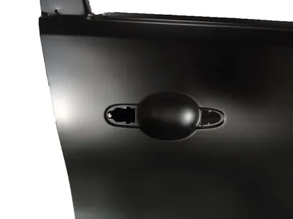 Replacement Car Front Door for Nissan Sunny N17