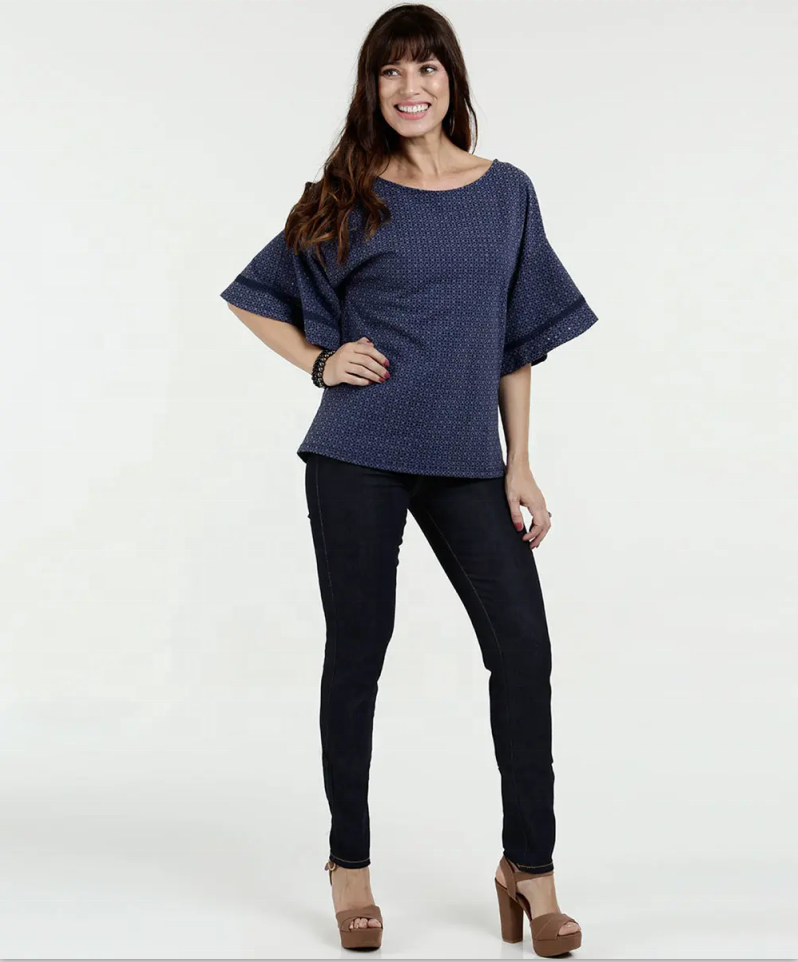 Top a mezza manica con design a camicetta svasata con scollo a O in chiffon