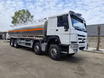 Heavy Duty HOWO Fuel Tank Truck for Industrial Use