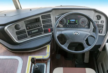 KLQ 6126DF HIGER BUS: 2022 Brand New Coach Bus for Direct Wholesale