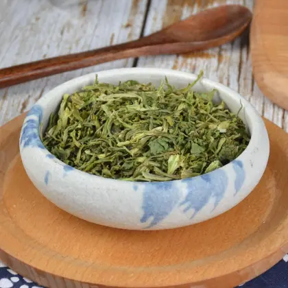 Culinary Dried Cilantro Leaves