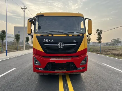 Professional Dongfeng Multi-Functional Truck for Pipeline Dredging, Sewage Suction, and Manure Removal