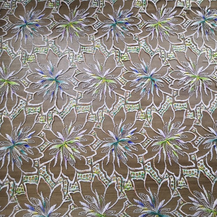 Tecidos de rendas de tule bordado multicolor em poliéster