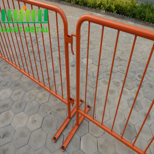 Đường an toàn cho người đi bộ kim loại sử dụng hàng rào kiểm soát đám đông