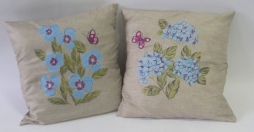 100% Polyester Microfiber Transfer Printing Cushion with Embrodiery Butterflies
