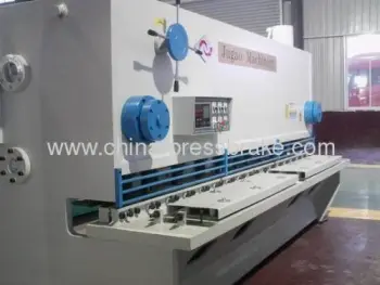 Nc Hydraulic Shearing Machine 