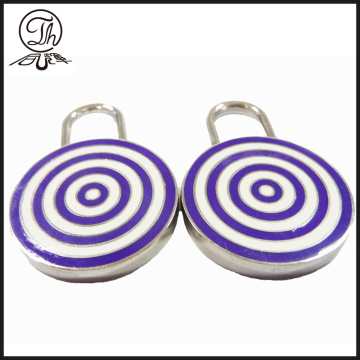 Round Flak shape badge pin