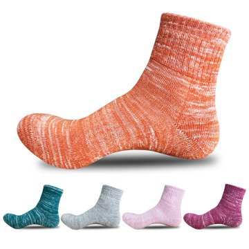 Großhandel hochwertige Sportsocken für Männer: Tennis und Baseball-Socken von Teenie-Teams