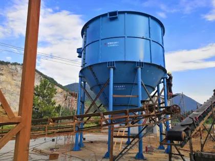 Deep cone thickener
