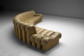 Комбинация дивана в форме змея в форме змеи